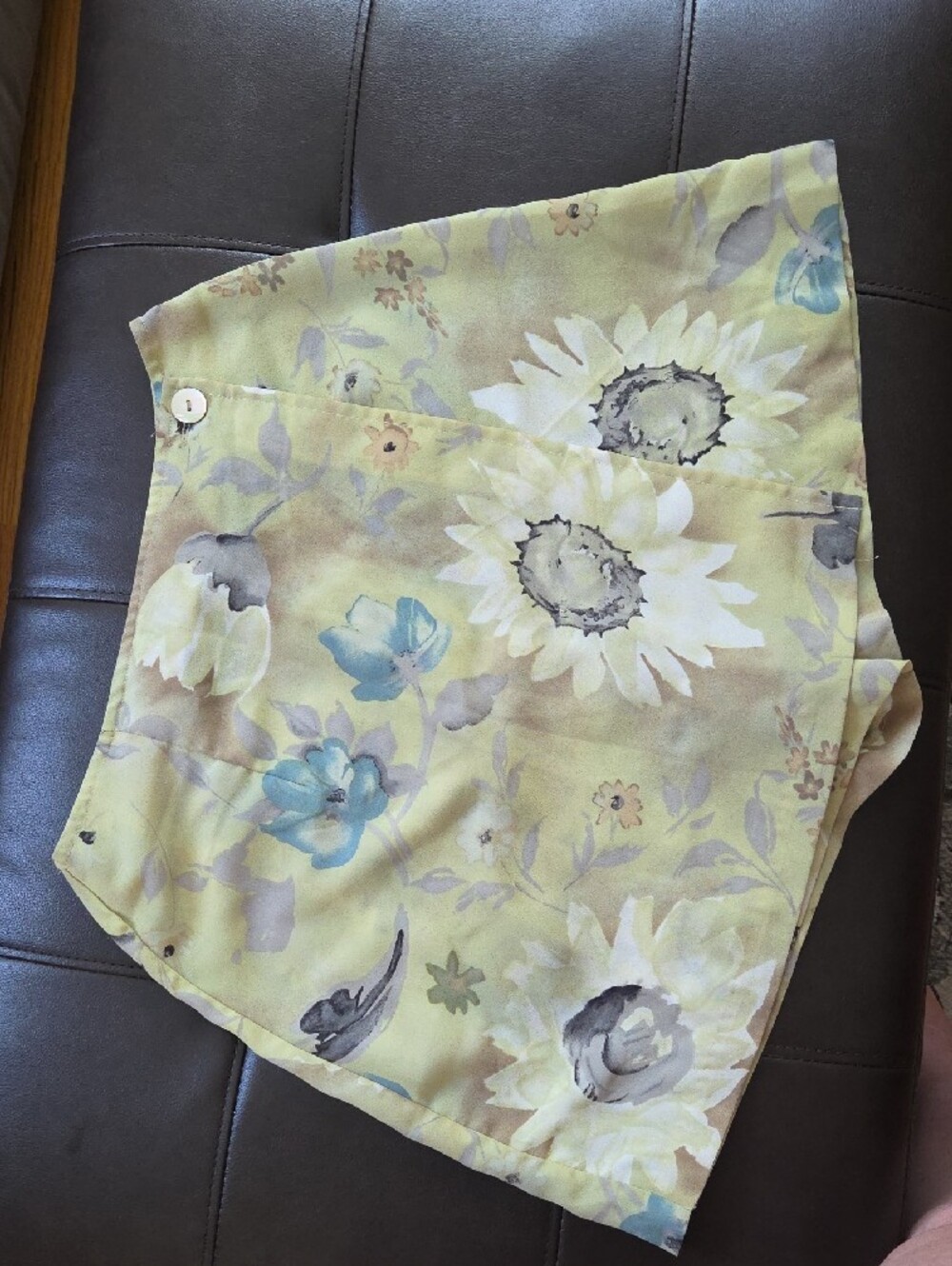 A. Byer Light Green Floral Wrap Skort with Blue Accents